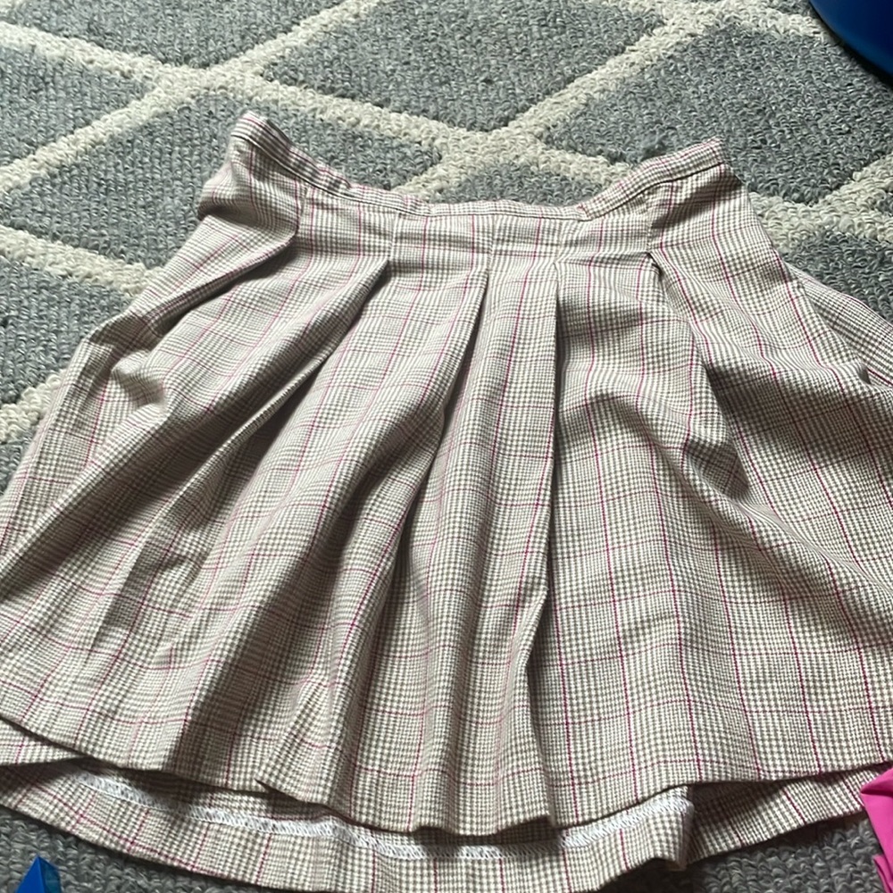 Girl XL (14-16) plaid skirt!